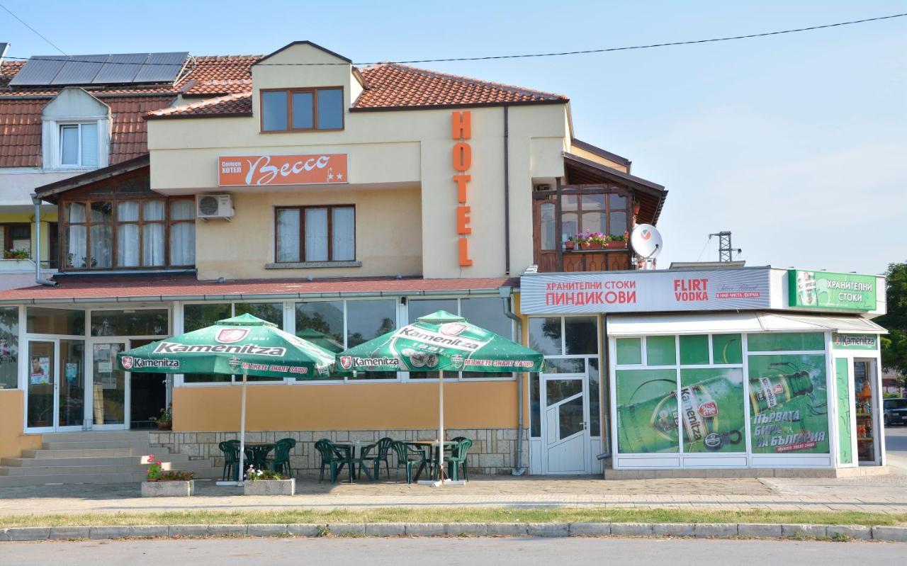 Hotel Wesso 卡瓦尔纳 外观 照片